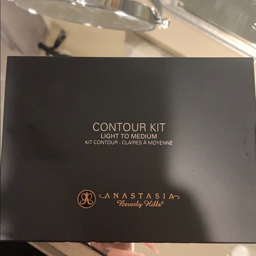 Anastasia Beverly Hills Contour Kit